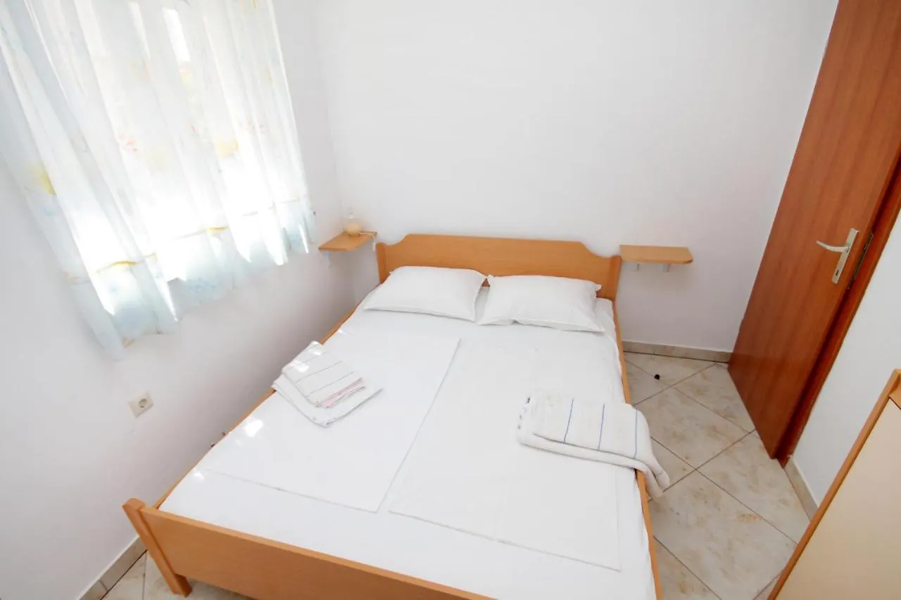Apartments With A Parking Space Baska, Krk - 5444 Chorvatsko