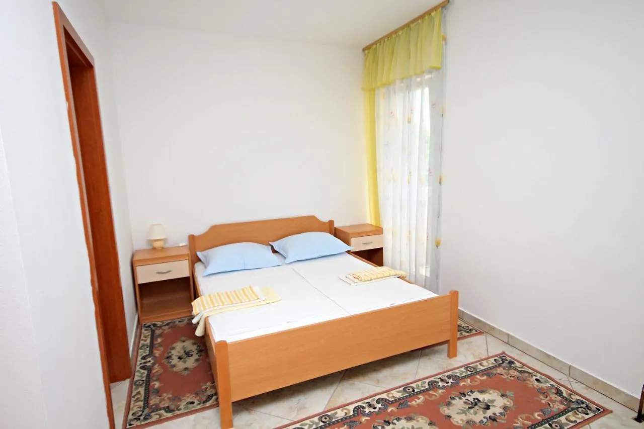 Apartments With A Parking Space Baska, Krk - 5444  Baška