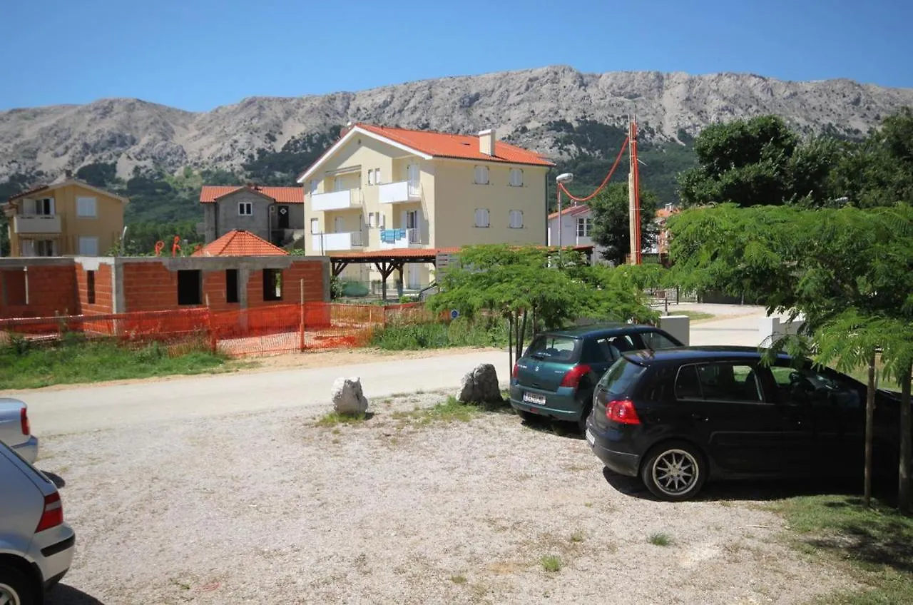 Apartments With A Parking Space Baska, Krk - 5444 Baška